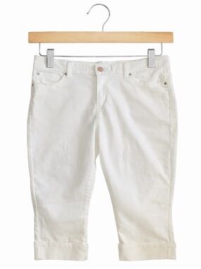 Signature Levi Strauss White Cuffed Capris Jeans